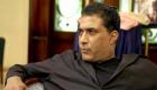 سر مكالمة هاتفية دفعت أحمد زكي للبكاء