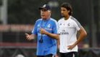 حلم الدوري الإنجليزي.. لاعب يوفنتوس يغازل أنشيلوتي