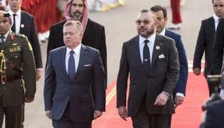 العاهل المغربي وملك الأردن خلال لقاء سابق