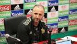 أزمة في منتخب الجزائر.. وبلماضي متفائل بالحل