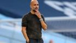 بسبب ميسي.. جوارديولا "المشجع" يصدم جماهير مانشستر سيتي