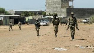 قوات إثيوبية مشاركة في المعارك بإقليم تجراي - رويترز