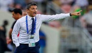 رازفان لوشيسكو مدرب الهلال السعودي