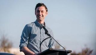 المرشح الديمقراطي عن ولاية جورجيا في مجلس الشيوخ جون أوسوف