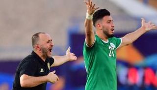 رامي بنسبعيني نجم منتخب الجزائر ومدربه جمال بلماضي