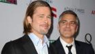 براد بيت يضع جورج كلوني في ورطة كبيرة مع جيرانه