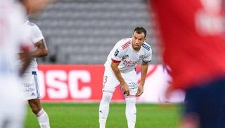 جمال بلعمري لاعب ليون الفرنسي