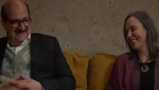 شيرين رضا وخالد الصاوي في مشهد من فيلم 