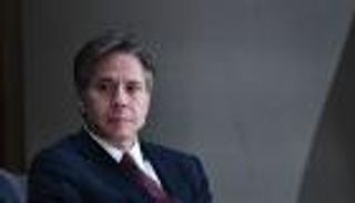 أنطوني بلينكين.. عازف الجيتار يلعب على إيقاع الدبلوماسية الأمريكية