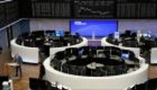 الأسهم الأوروبية تتراجع بعد أرباح مؤقتة من لقاح كورونا