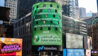 "دبي الإسلامي"يحتفل بإدراج صكوكه الجديدة بقرع جرس سوق ناسداك