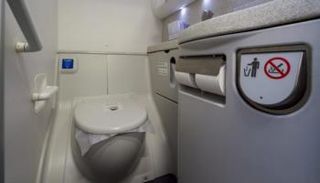  مرحاض طائرة