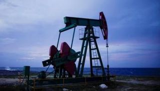 برنت عند أعلى مستوى منذ مارس بدعم آمال لقاح فيروس كورونا