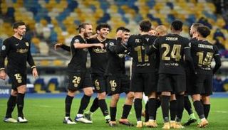 من فوز برشلونة على دينامو كييف