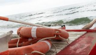 زورق - أرشيفية