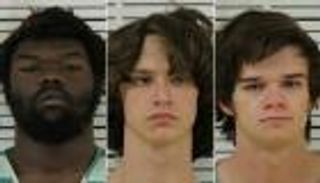 برصاصة طائشة أثناء نومها.. توقيف 3 قتلوا طفلة من تينيسي