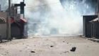 ما بين احتجاجات وإضرابات.. حكومة المشيشي تحت الحصار 