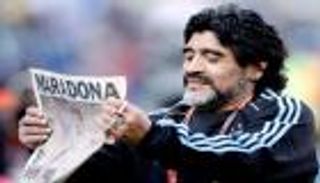 الكشف عن كواليس اللحظات الأخيرة في حياة مارادونا