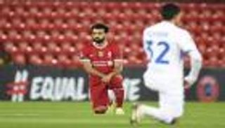محمد صلاح عن وفاة مارادونا: رحل الأسطورة مبكرا