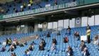 عودة جماهير الدوري الإنجليزي.. قطبا مانشستر في دائرة الحرمان