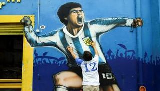 حزن حول العالم لوفاة مارادونا