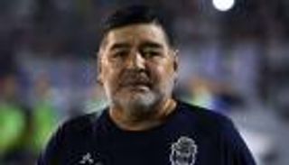 "ترك نفسه للموت".. مدير أعمال مارادونا يفجر مفاجأة