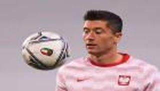 نهائي القرن.. رسالة دعم من ليفاندوفسكي لمصطفى محمد