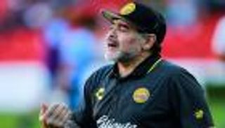 قبل 4 سنوات.. لماذا تعثر انتقال مارادونا للدوري المصري؟