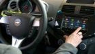 طريقة تحميل الخرائط على شاشة السيارة