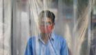 من الرعب إلى الأمل.. 12 محطة في رحلة كورونا