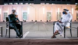 الشيخ عبدالله بن زايد آل نهيان خلال لقاء نظيره الهندي