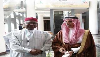 وزير الخارجية السعودي والتشادي حسين إبراهيم طه