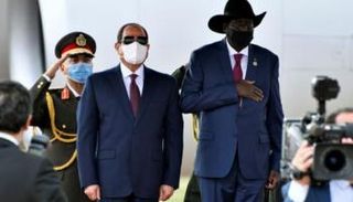 سلفاكير ميارديت خلال استقبال السيسي في جوبا