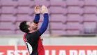 الدوري الإسباني.. ميسي يحتفي بمارادونا ويعيد انتصارات برشلونة