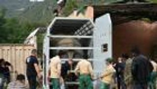 بعد حملة "شير" لإنقاذه.. نقل فيل باكستاني إلى كمبوديا