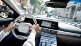 المساعد الصوتي يغزو عالم السيارات.. رفاهية أم أمان؟