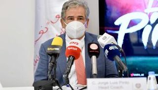 الكولومبي خورخي لويس بينتو مدرب منتخب الإمارات المقال