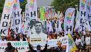 دميرتاش يقدم من محسبه روشتة للمعارضة ومضادا ضد قمع أردوغان