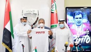 خورخي بينتو مدرب منتخب الإمارات السابق