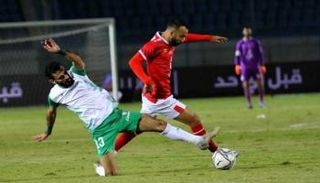 الأهلي المصري يتقدم نحو الثلاثية التاريخية