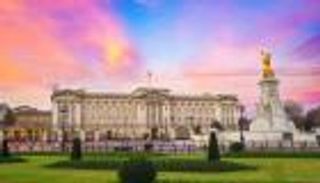 موظف ملكي يسرق مقتنيات قصر باكنجهام.. كيف افتضح أمره؟