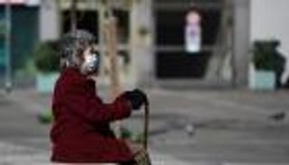 رغم أمل لقاحات كورونا.. كيف تهدد الجائحة معيشة الملايين في 2021؟