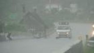 إعصار "بوريفي" يتجه نحو جنوب الهند.. إنذار أحمر 