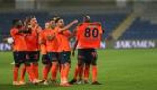 هاتريك بلا قيمة.. لاعب باشاكشهير يدخل تاريخ أبطال أوروبا "السلبي"