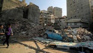 المبنى المنهار