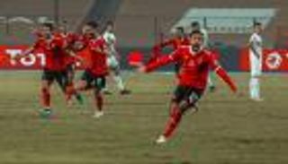 فيديو.. كهربا يخطف الأنظار وحملة ساخرة في كواليس مثيرة لنهائي أفريقيا