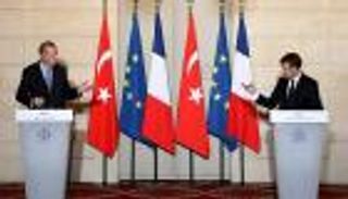 الرئيس الفرنسي: أردوغان يحد من حريات الشعب التركي