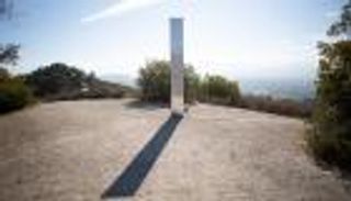 ظهر واختفى فجأة.. هيكل غامض يثير الحيرة في أمريكا