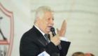 جمعة لم تأت وباقة "قفشة".. مرتضى منصور يفجر تعليقات "تويتر"