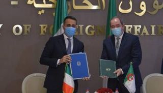 وزيرا خارجية الجزائر وإيطاليا يوقعان مذكرة الحوار الاستراتيجي بين البلدين